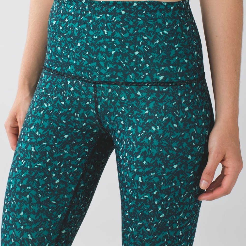 Lululemon Wunder Under Pant (Stirrup) Mountain Peaks Forage Teal Size 6 - Picture 1 of 7